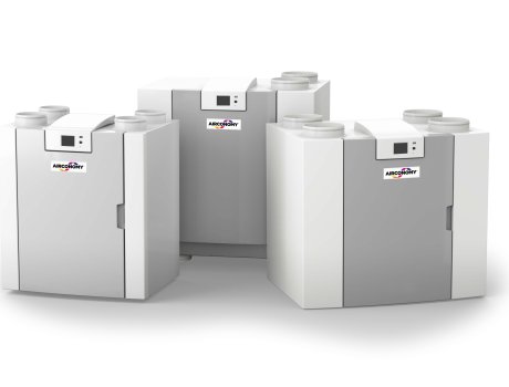 Schütz Energy Systems führt neue strömungsoptimierte Lüftungsgeräte bis 600 m³/h für das Komplettsystem Airconomy ein. Die kompakte Bauweise und Ausführungsvielfalt bieten Planungsflexibilität für Wohn- und Nichtwohngebäude. 