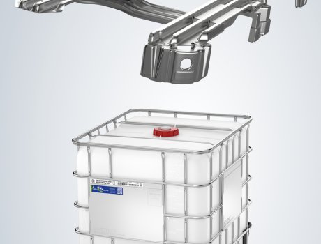 Mit ihrer besonders breiten Auflagefläche verteilt die robuste 3-Kufen-Stahlpalette schwere Lasten optimal und ermöglicht dadurch ein sicheres Handling.
Foto: Schütz